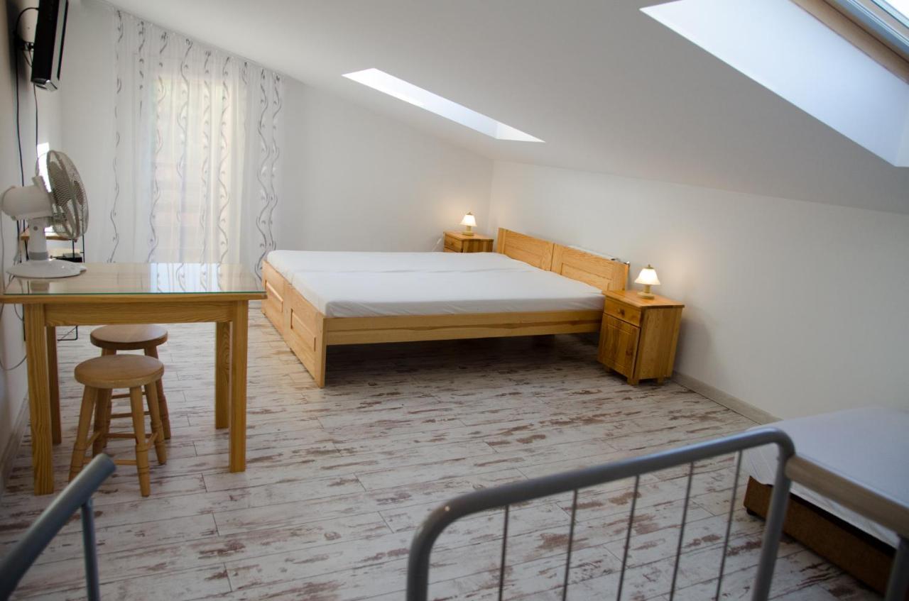 Pod Debami Villa Wadowice Esterno foto